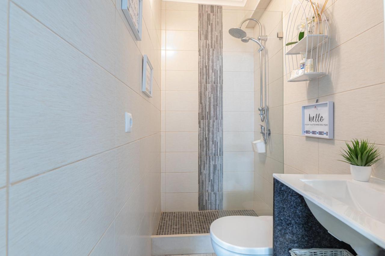 Chez Downtown Charm - Your Seaside Dream! Holiday home